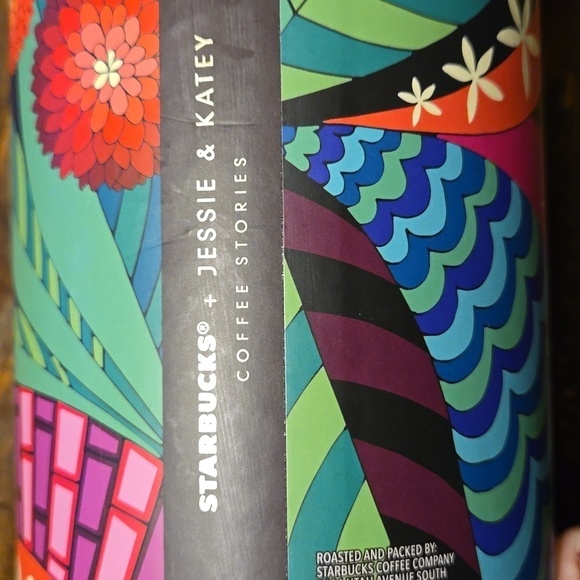 Starbucks + Jessie & Katey Paper Coffee Container - Picture 3 of 9